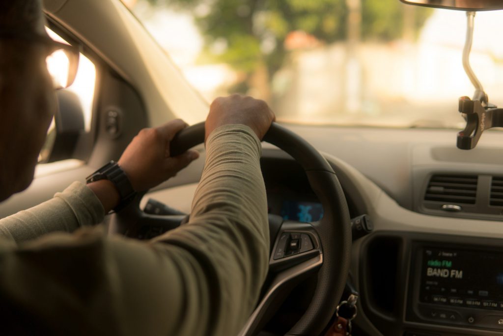 taxistas e motoristas de aplicativo devem atualizar cadastro