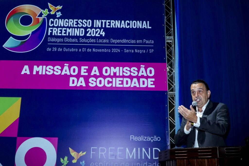 Vice-governador participa de congresso internacional sobre drogas em Serra Negra