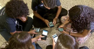 MEC lança guias sobre uso de celulares em ambiente escolar